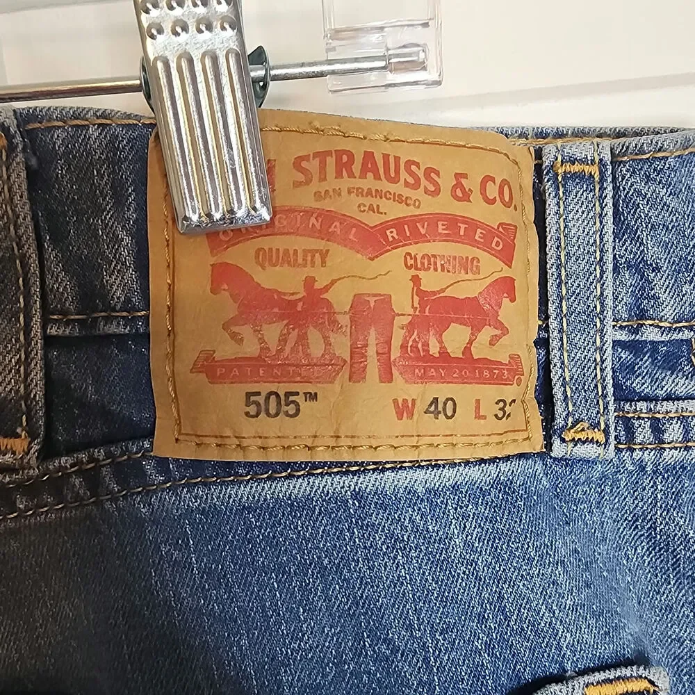 Levis 505 Regular Medium Wash Jeans, 40x32, NWT